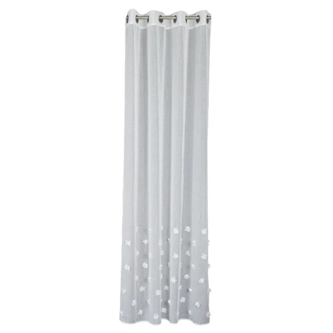 Jarní záclony na průchodkách